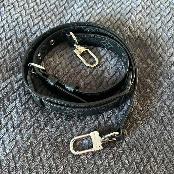 Louis Vuitton KEEPALL 50 BANDOULIÈRE with Brand New Removable Adjustable Strap - Picture 4 of 4